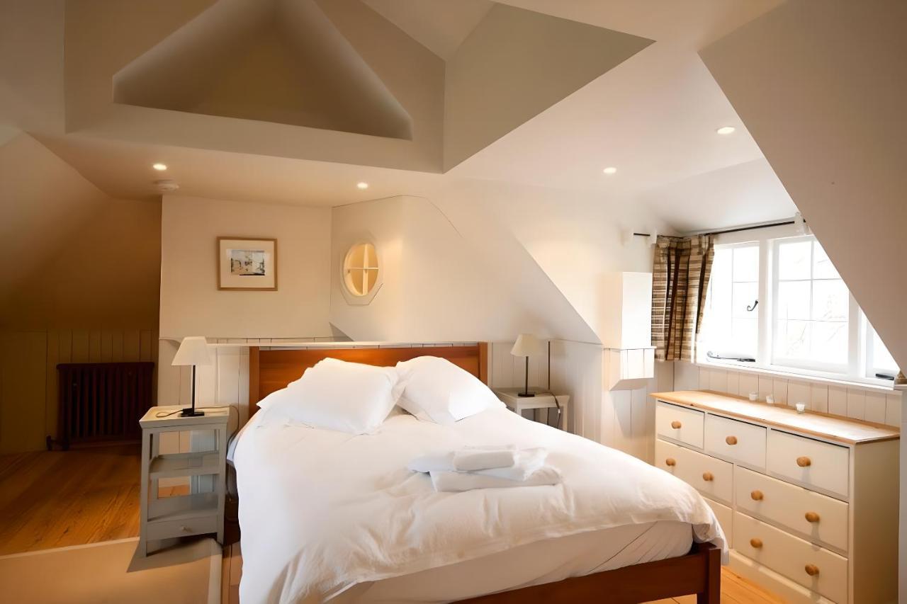 The Lodge: Adorable, Romantic Thatched Cottage فريشووتر المظهر الخارجي الصورة